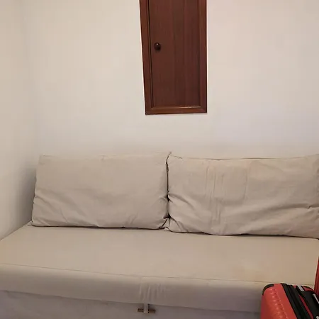 Free Wifi -estrela Lapa- Tram 28 * リスボン