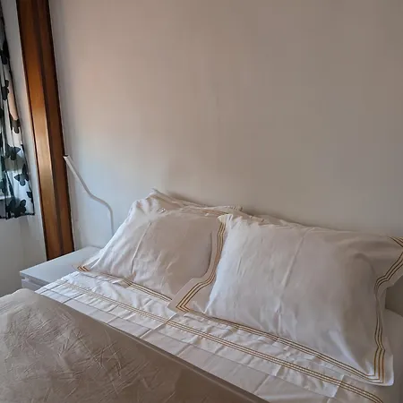 아파트 Free Wifi -estrela Lapa- Tram 28 *