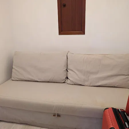 Free Wifi -estrela Lapa- Tram 28 * Лісабон